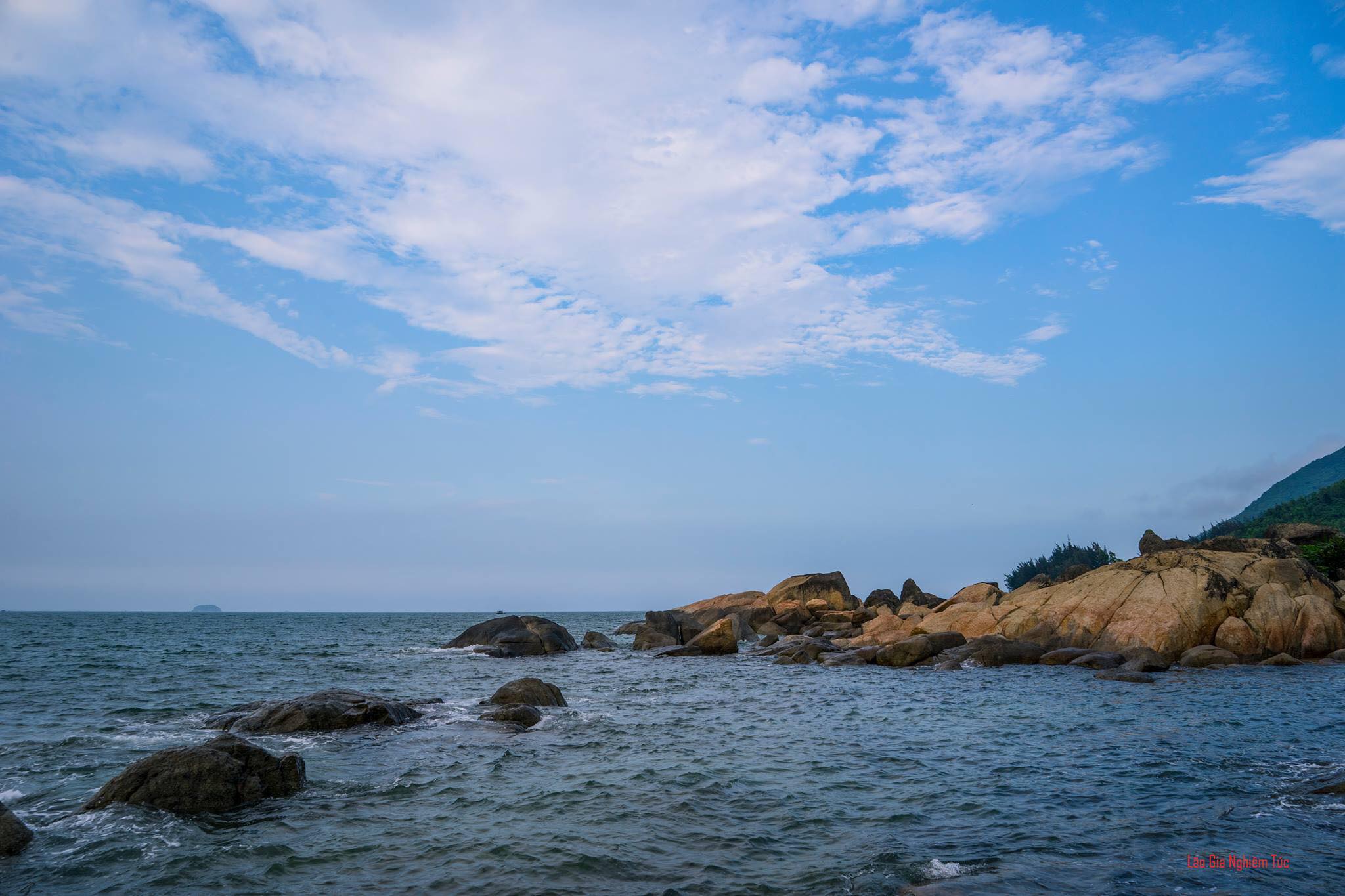 Khám Phá Vẻ Đẹp Hoang Sơ