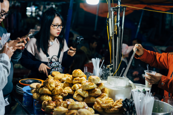 Sự lan tỏa của món ăn vỉa hè Việt Nam